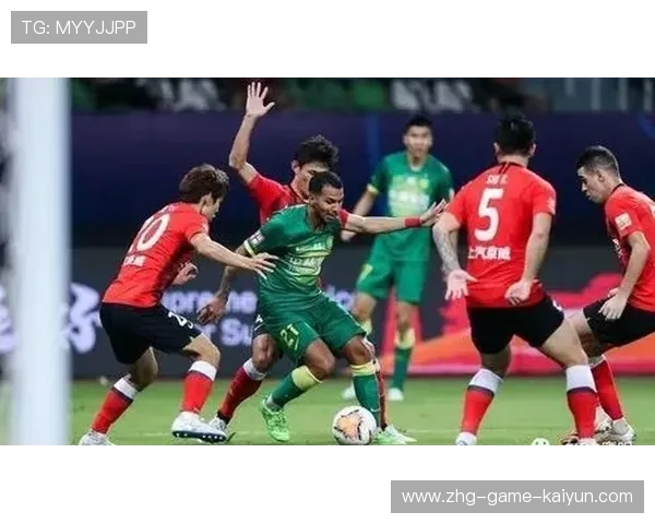 中路渗透战术是否面临空间压缩挑战，足球中路渗透进攻教案